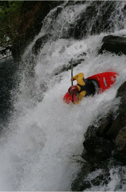 MOUNTAIN KAYAK RIVER RUNNER DIESEL 60 WAVE SPORT Model DIESEL 60 WHITEOUT