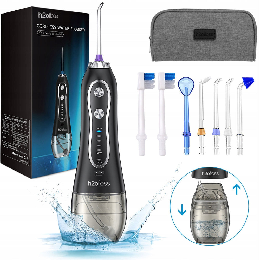 MOUTH IRRIGATOR FOR REMOVING FOOD DEBRIS WITH BRACES