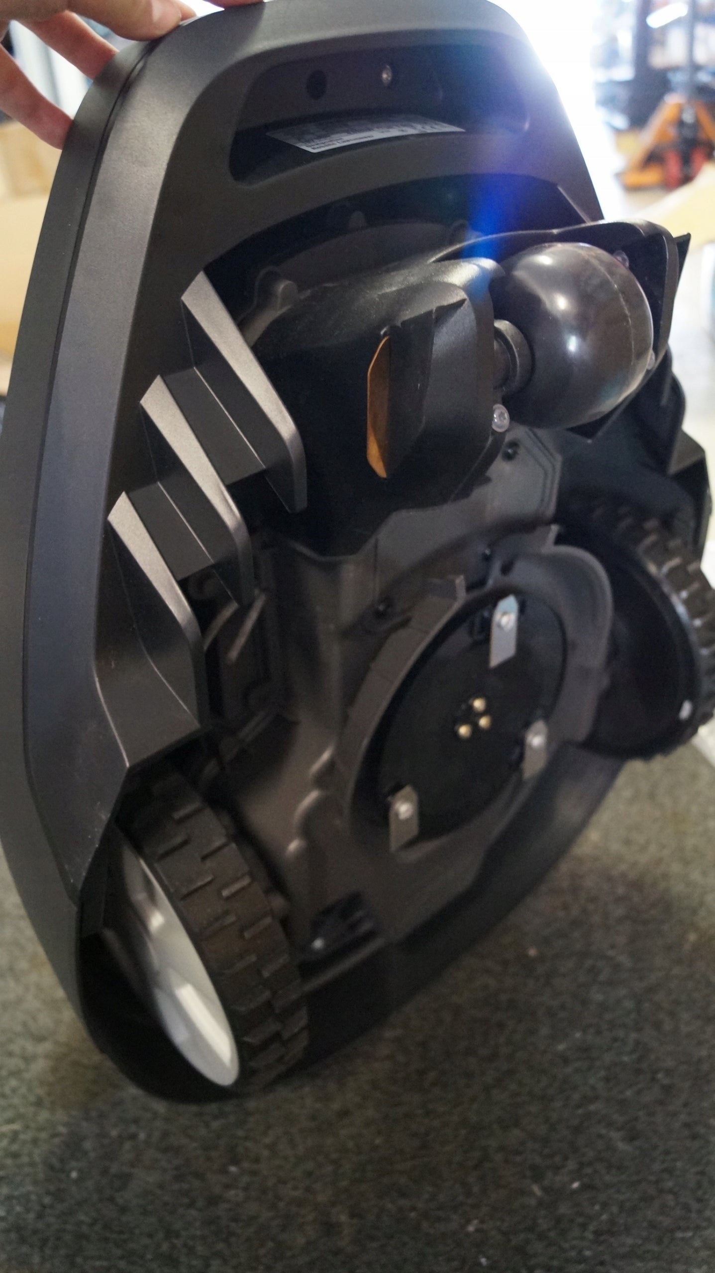 MOWING ROBOT GARDENA R50Li Manufacturer code 4077-72