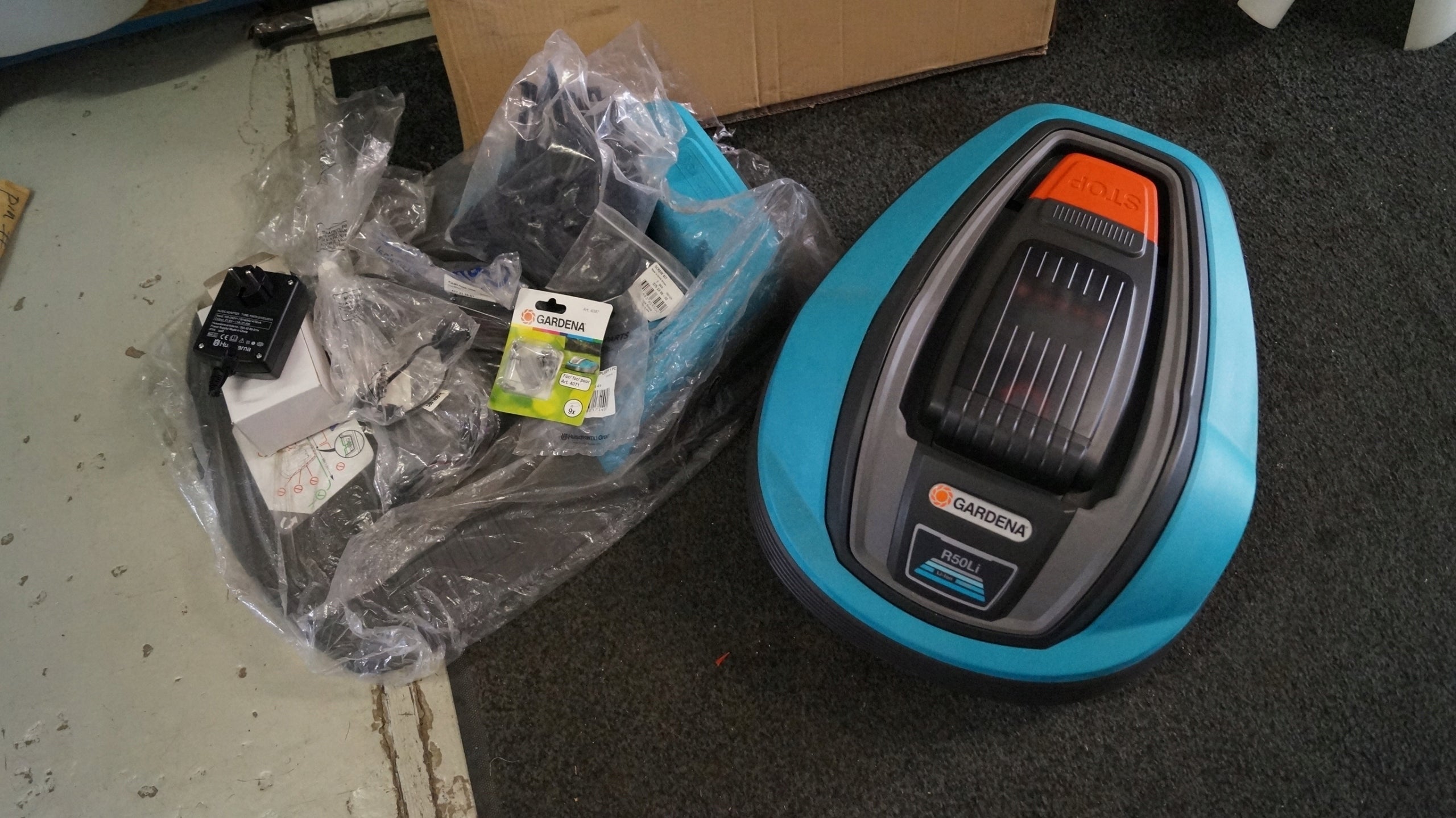 MOWING ROBOT GARDENA R50Li