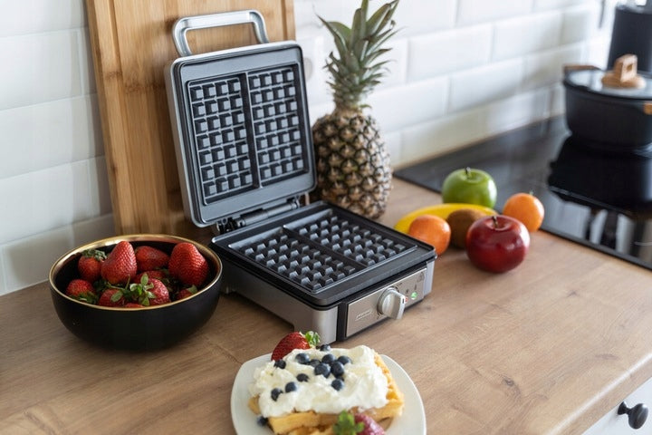 MPM MGO-13 WAFFLE MAKER HIGH POWER 1400W 2 NON-STICK WAFFLES Model 601254282