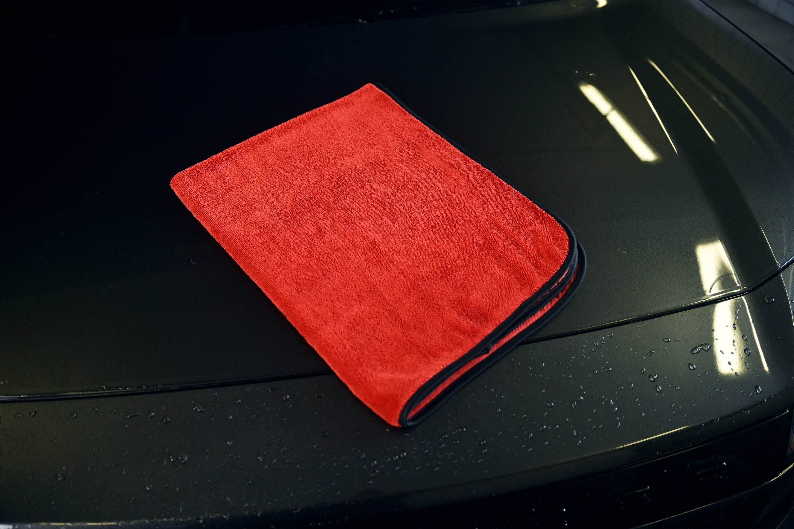 MR RAG Fluffy Red microfiber towel for drying the car 90x70cm 650gsm Manufacturer code TWISTPILERED