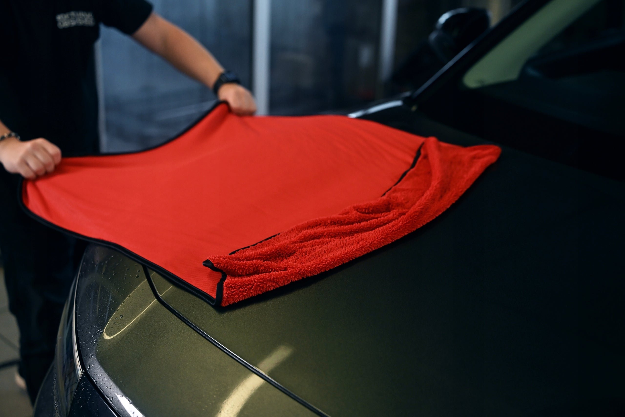 MR RAG Fluffy Red microfiber towel for drying the car 90x70cm 650gsm Packaging status original