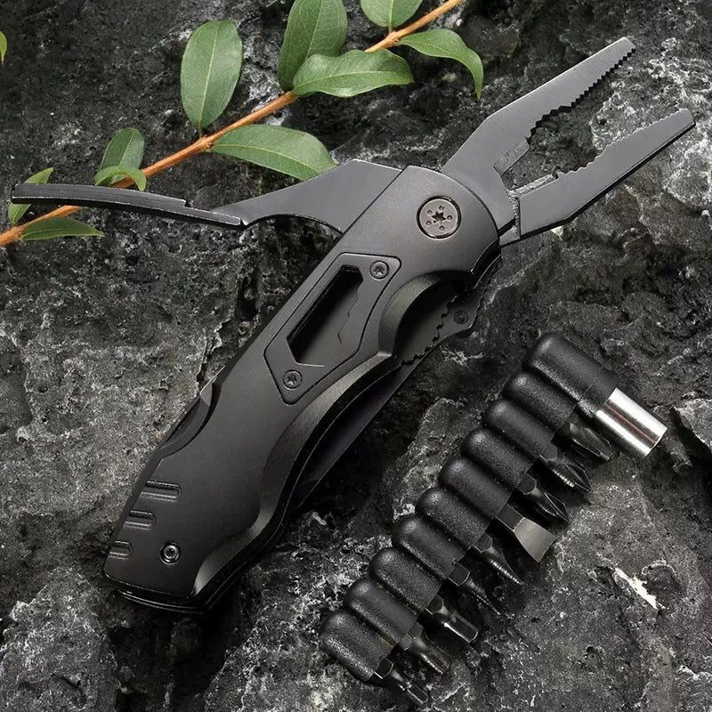 MULTITOOL SURVIVAL TOOL MULTIFUNCTIONAL SET WITH CASE + BITS PRO Manufacturer code Narzędzie wielofunkcyjne zestaw kluczy etui