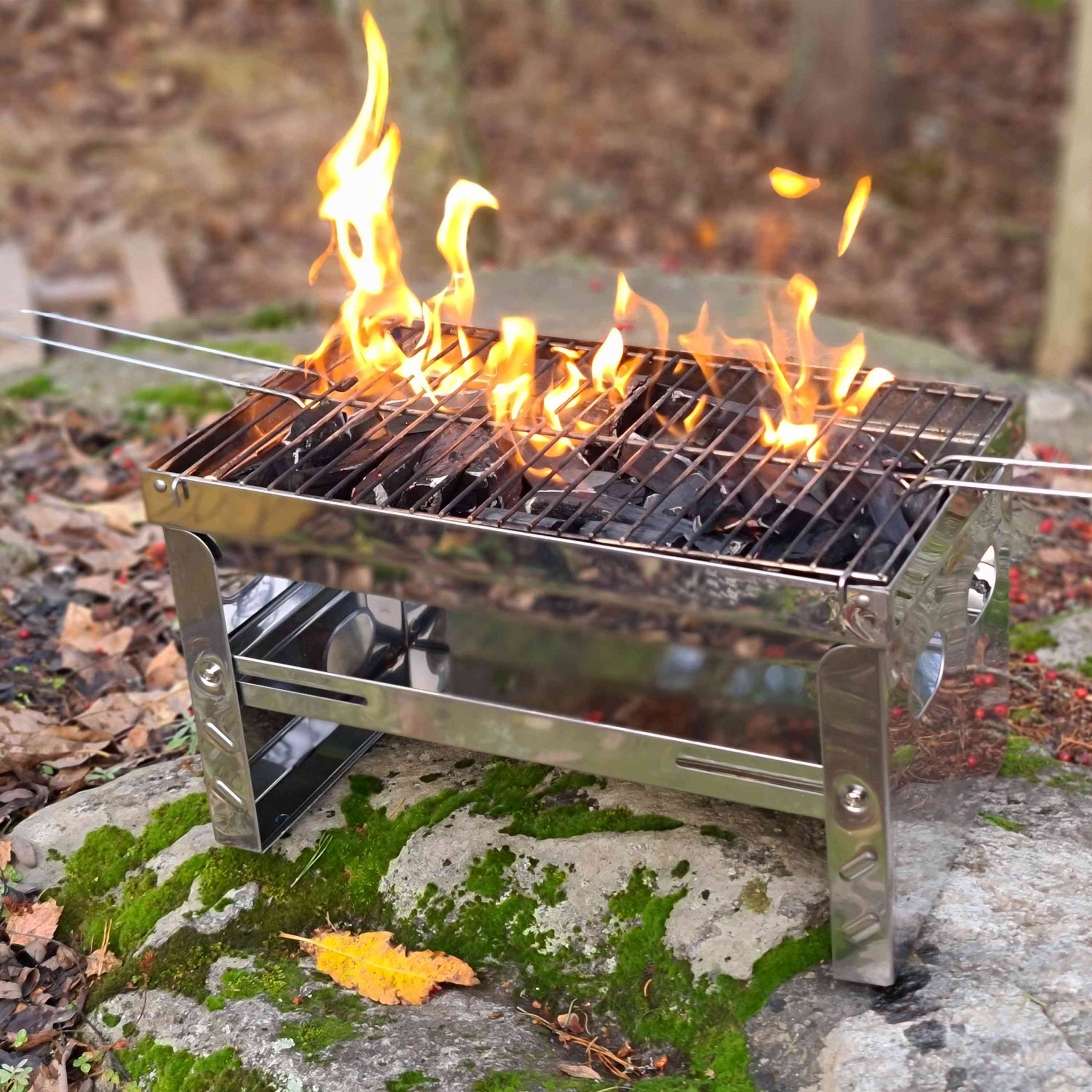 MUSTANG OUTDOOR Nerezový skládací gril, cestovní, na uhlí + taška 325421 Manufacturer code 325421