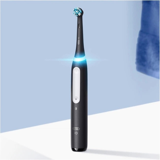 Magnetic toothbrush Oral-B io 4 iO4 electric black Kind toothbrush