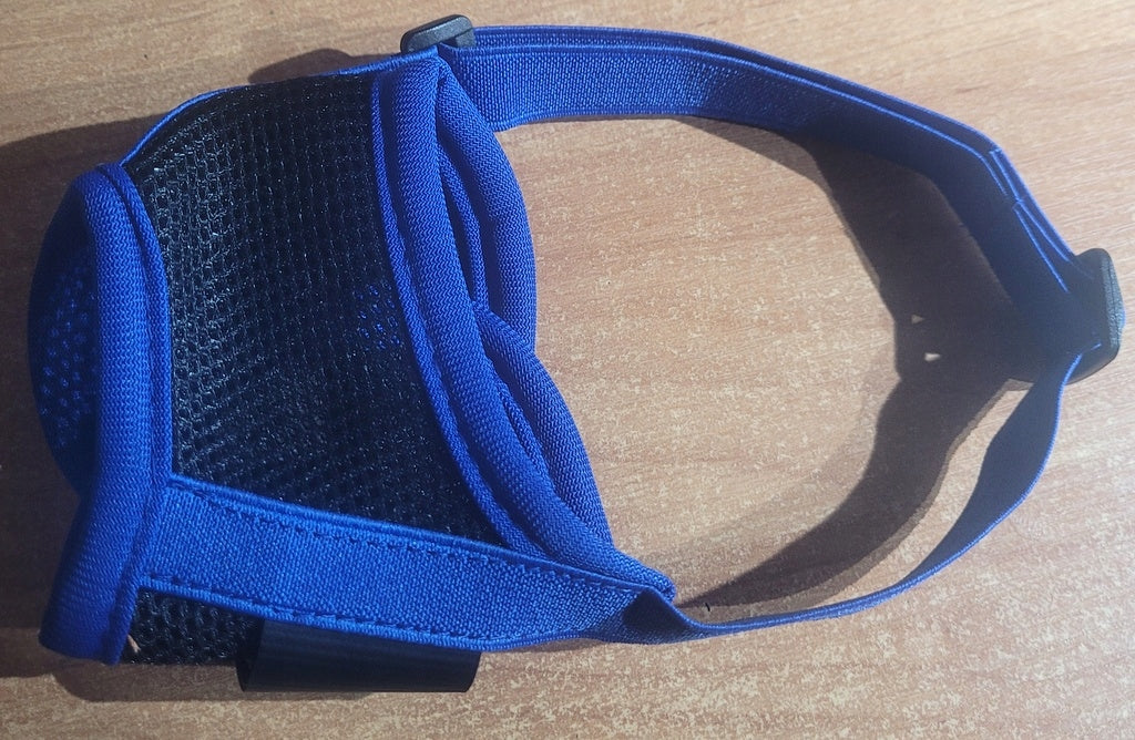 Material muzzle black and blue