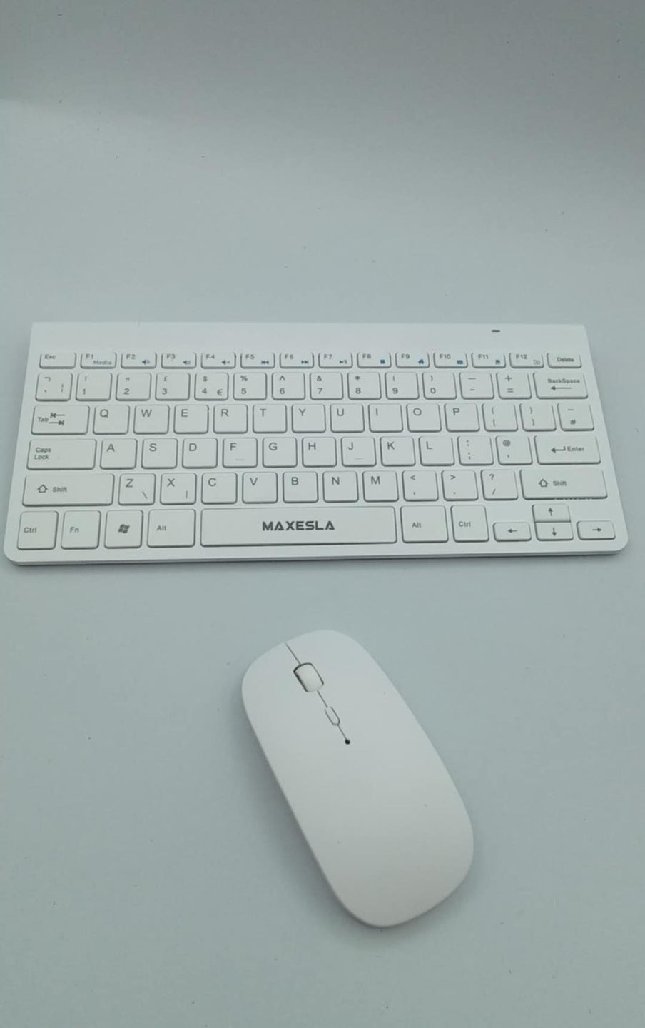 Maxesla M39 Wireless Keyboard and Mouse Set white EAN (GTIN) 5906809435331