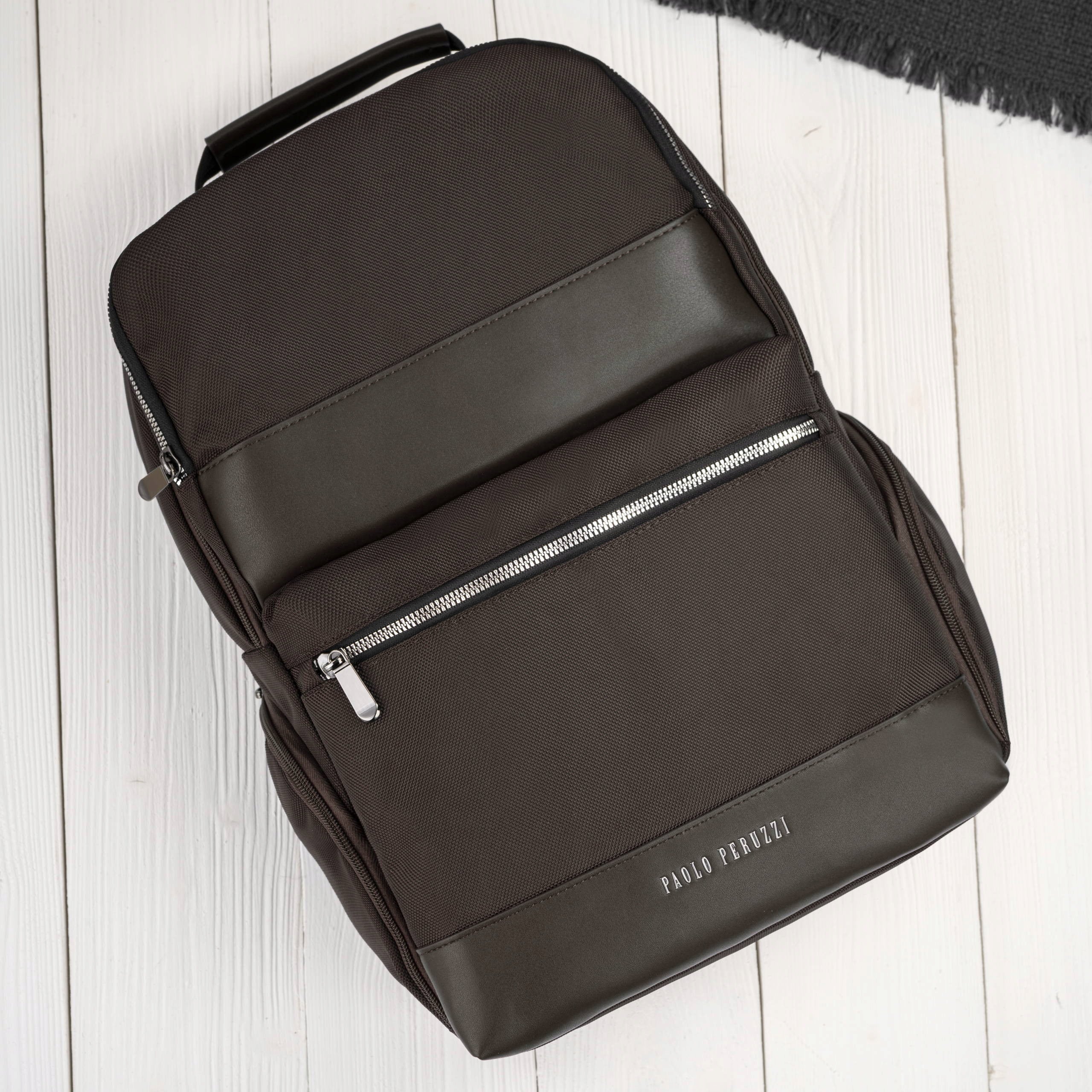 Men's backpack material brown lightweight universal roomy Paolo Peruzzi Packaging status original