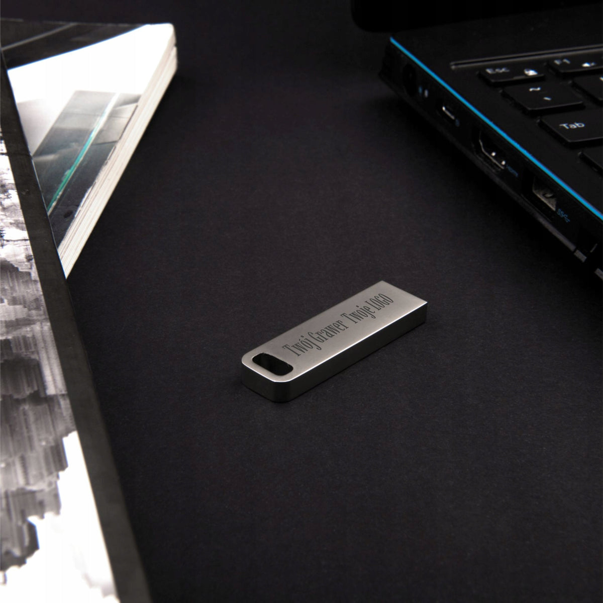 Metal flash drive mini RECTANGLE 2 GB USB 2.0 + ENGRAVING LOGO COMPANY GADGET Brand MemoRabbit