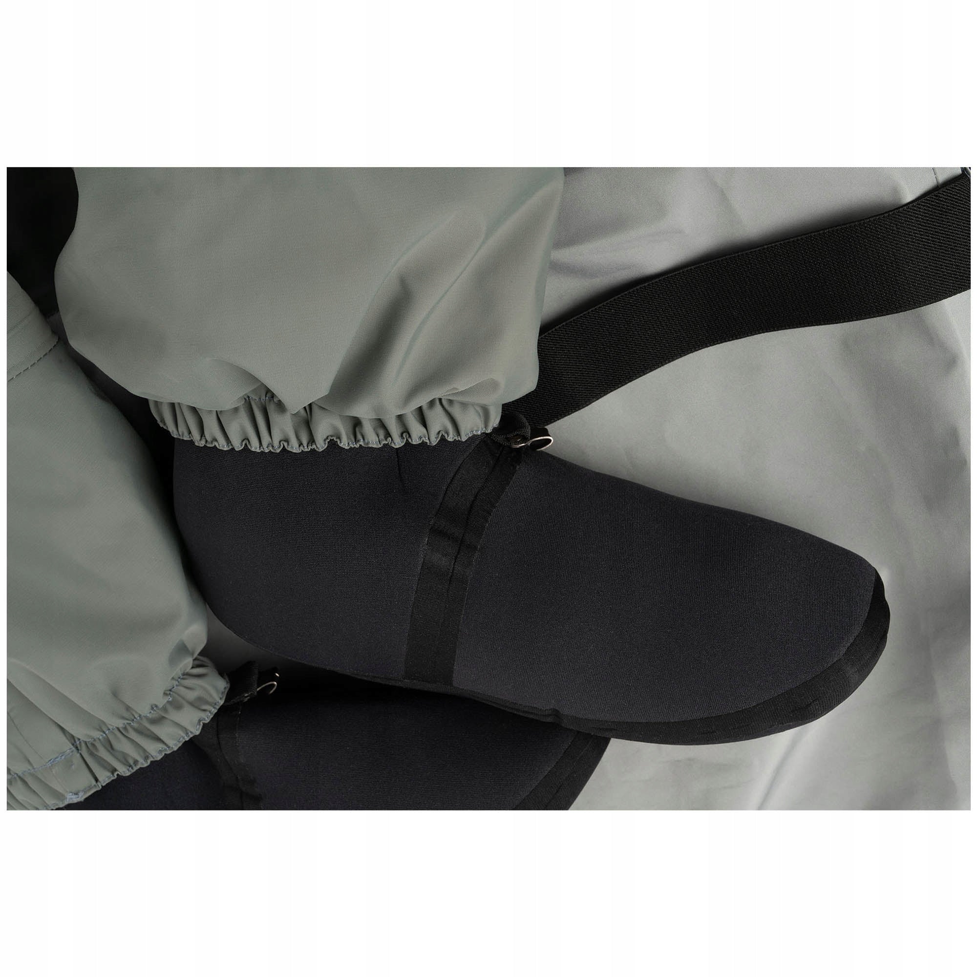 Mikado Breathable Bottoms with Neoprene Socks M Manufacturer code UMS05-M