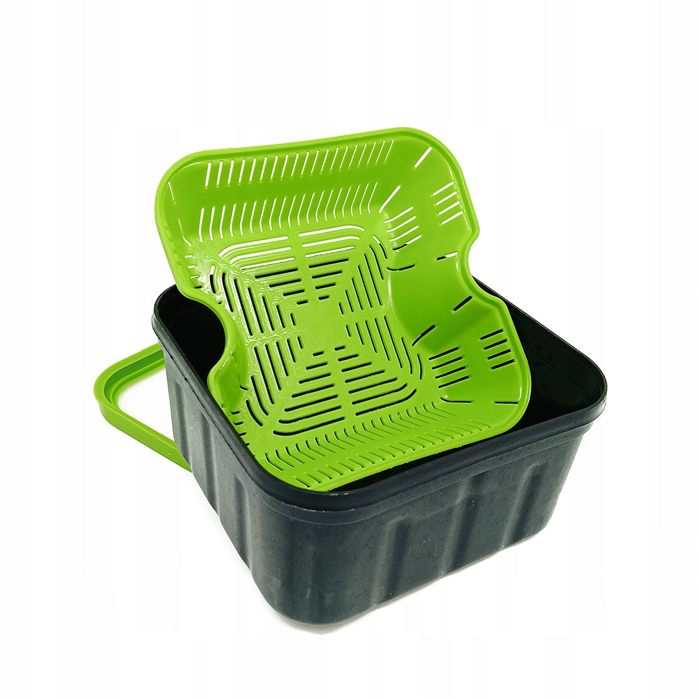 Mikado pellet box with strainer 2L