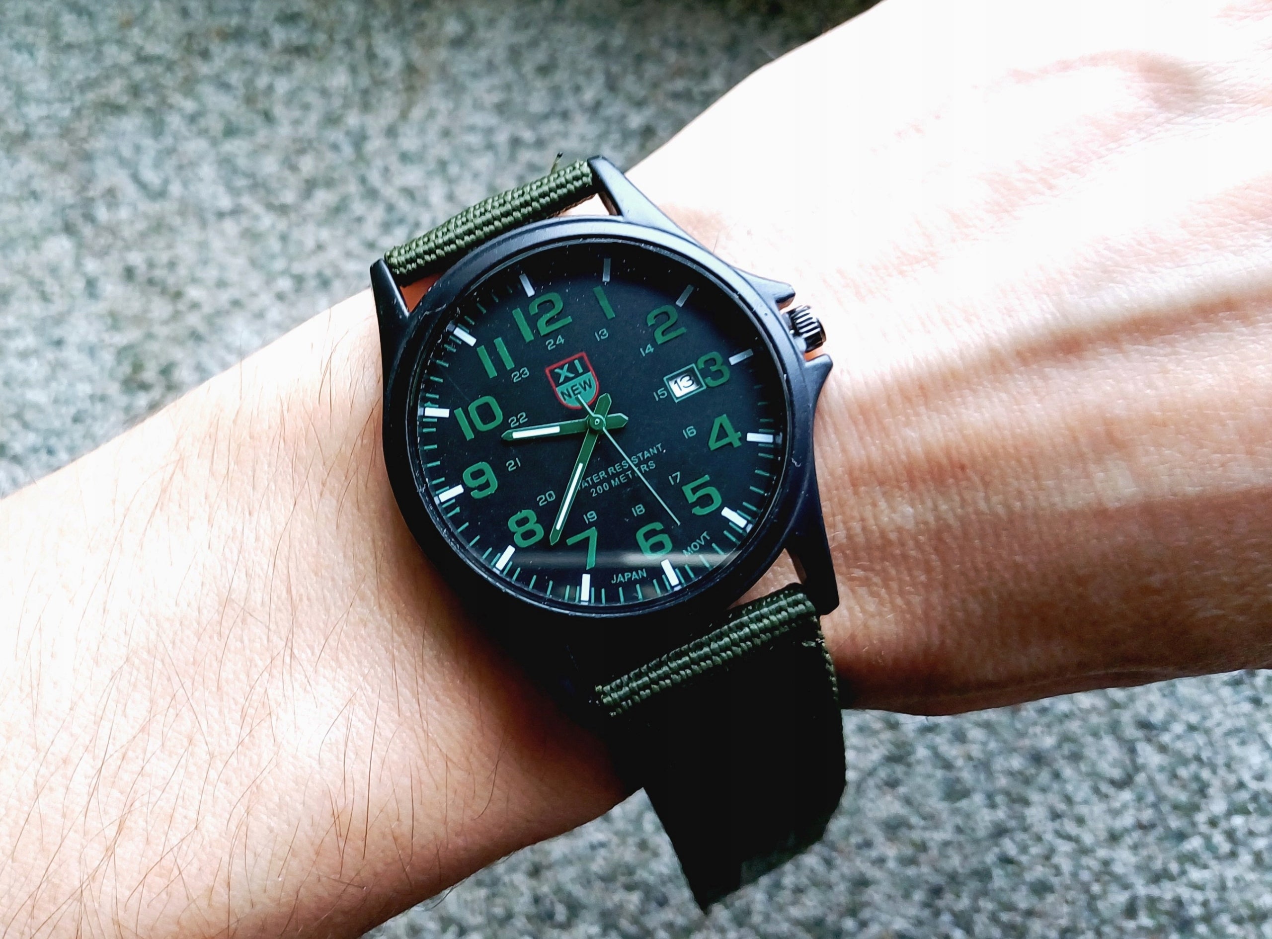 Military watch xinew strap NATO date green military sports Case color silver