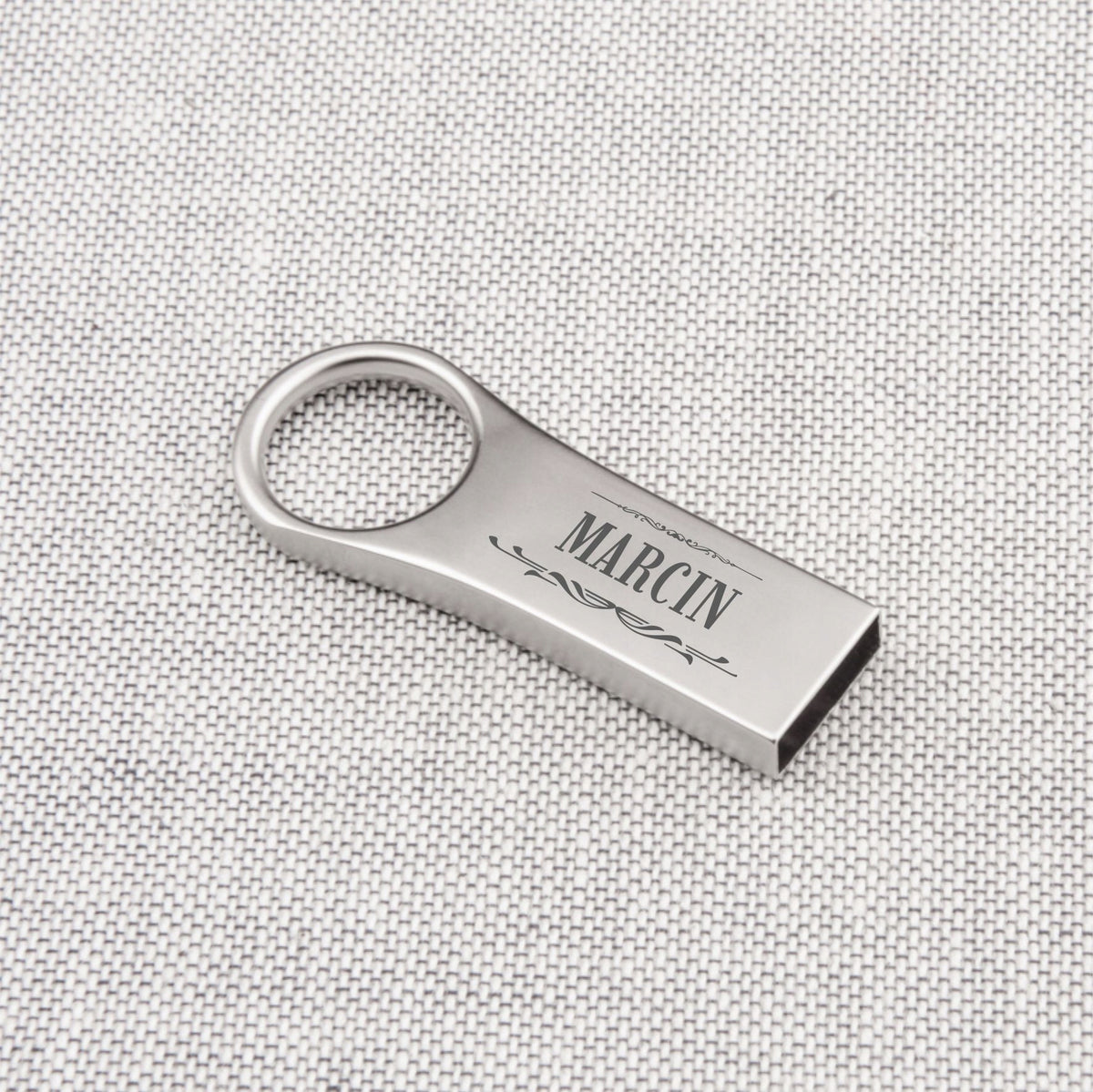 Mini metal flash drive with hole 128 GB USB 2.0 + ENGRAVING NAME FOR GIFT Color silver