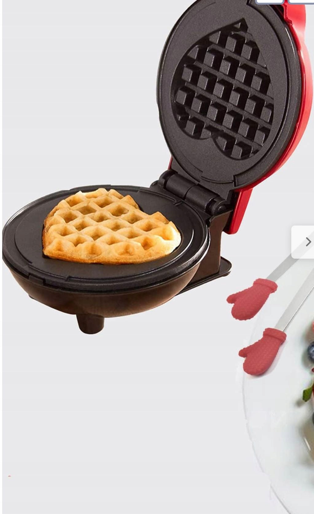 Mini waffle maker with non-stick heart-shaped waffle coating
