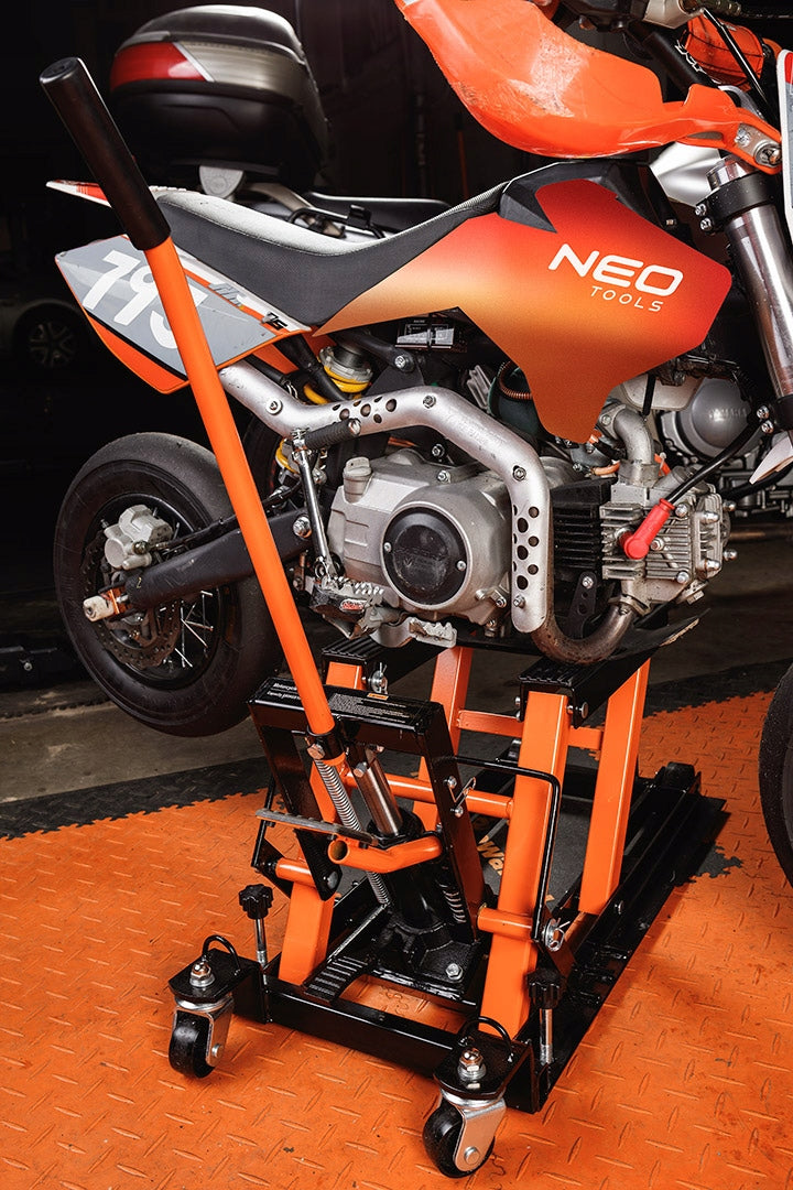 Mobile Hydraulic Lift for Quad Motorcycles Lifting capacity 680 kg NEO TOOLS Manufacturer code 10-596