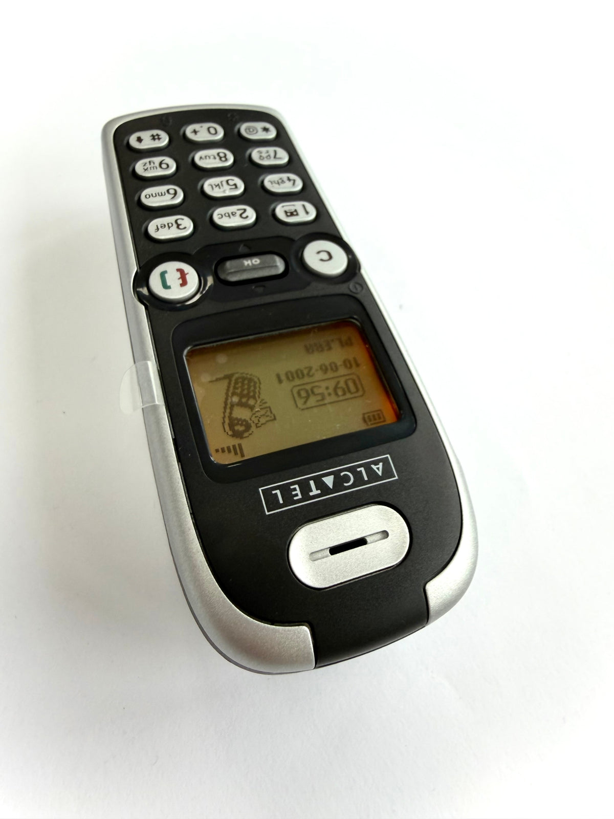 Mobile phone Alcatel OT-311 black with Starter YES Headphones included no