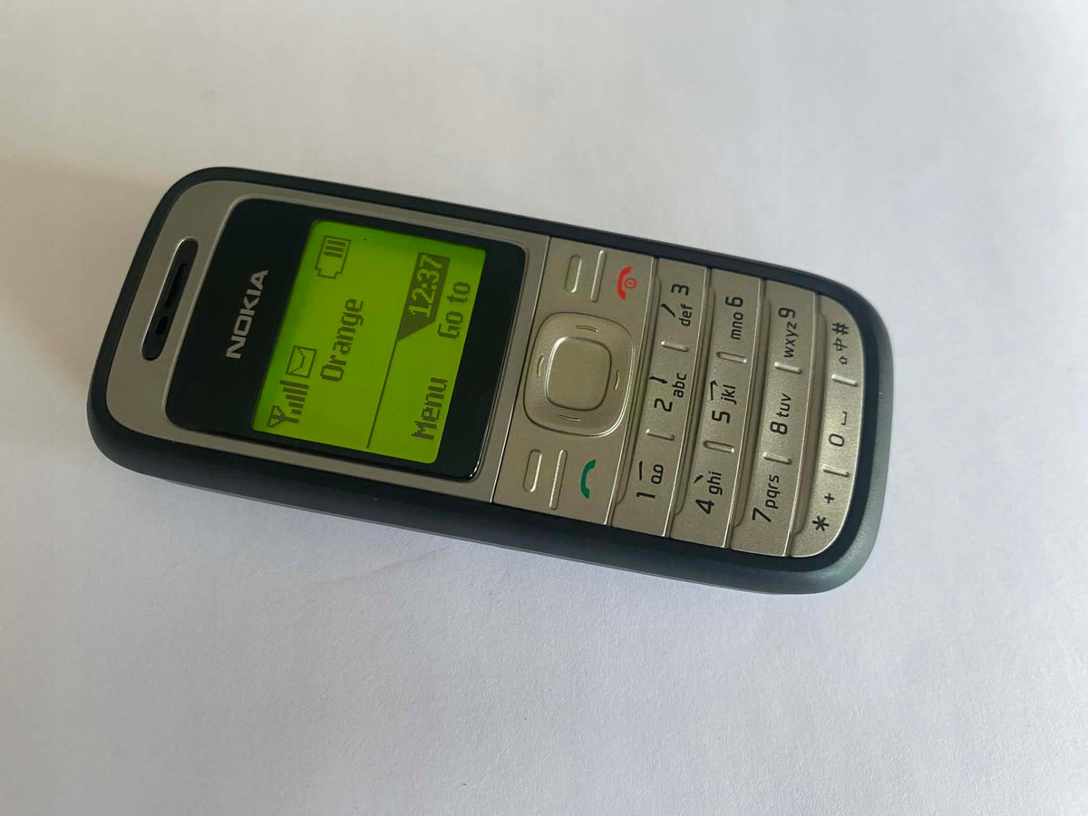 Mobile phone Nokia 1200 4 MB / 4 MB 2G black