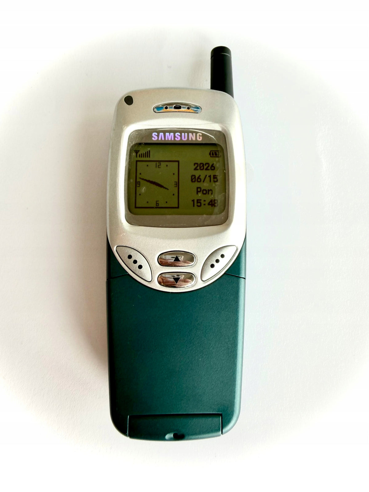 Mobile phone Samsung SGH-R200S green with Starter YES