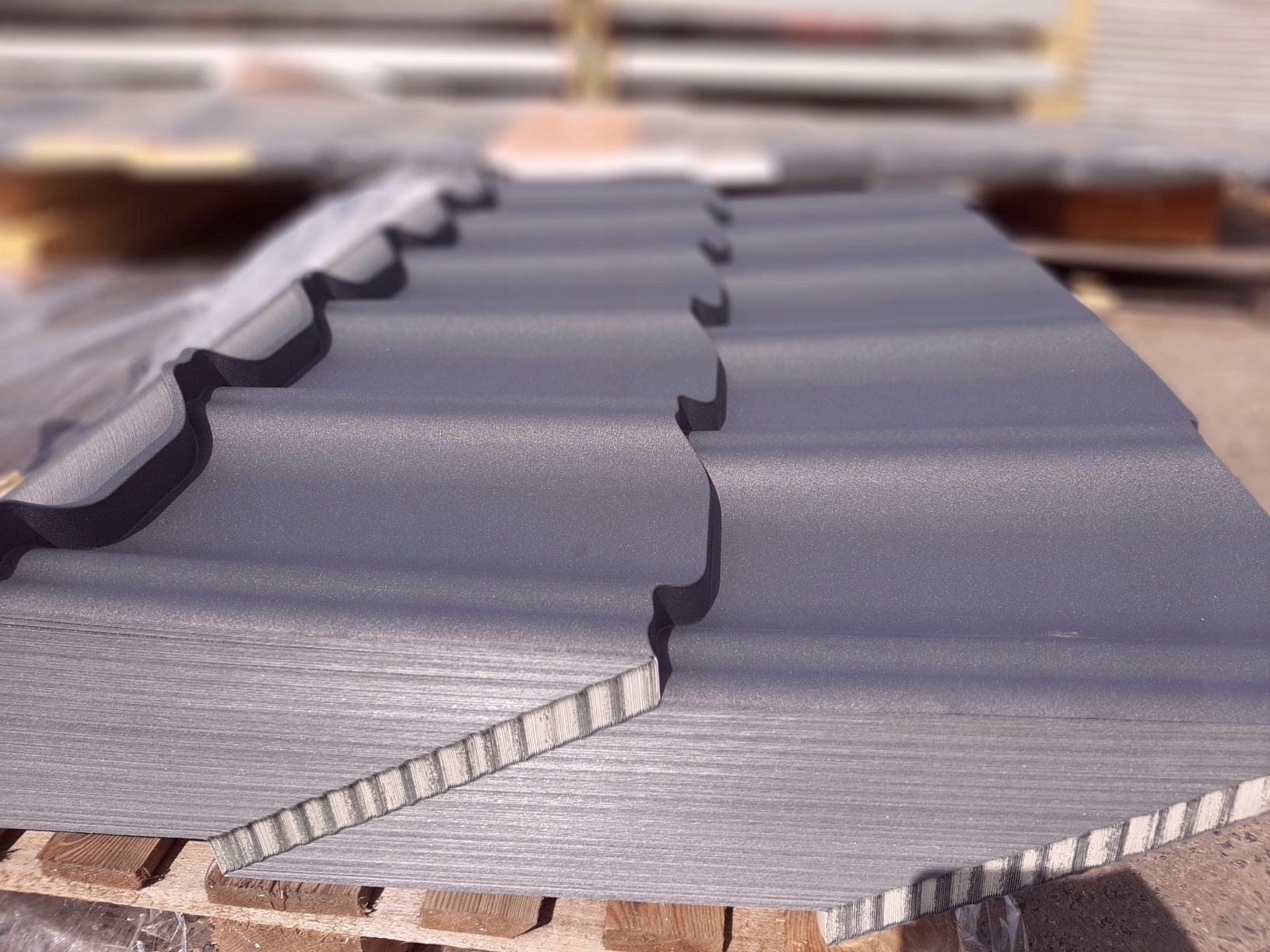 Modular roof tile R7016 mat, corrugated roof Kind span