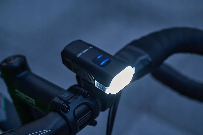 Moon Rigel Lite + Helix Lite Bike Light Set, Rechargeable, 500 lm Set contents rechargeable battery user manual lamp flashlight handlebar mount holder