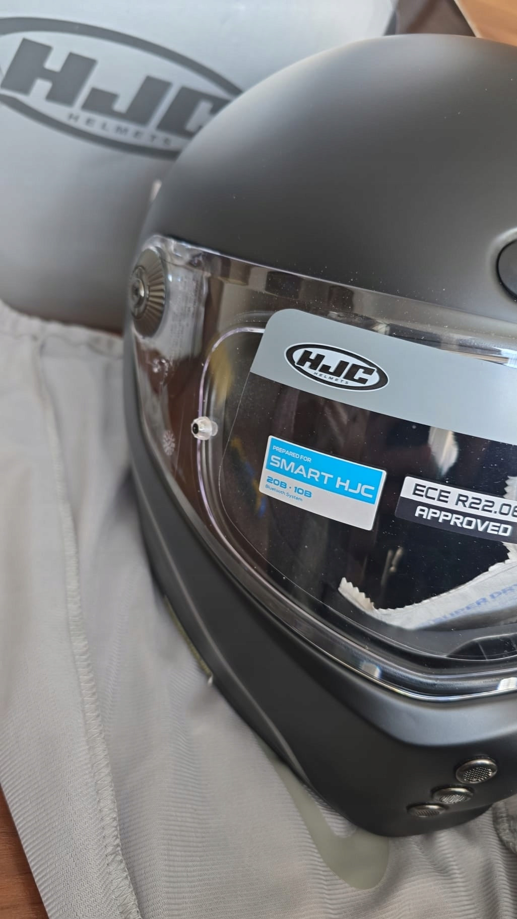 Motorcycle Helmet HJC V10 MC5SF Size M Description. Manufacturer's catalog number V10_TAM-MC5SF_S