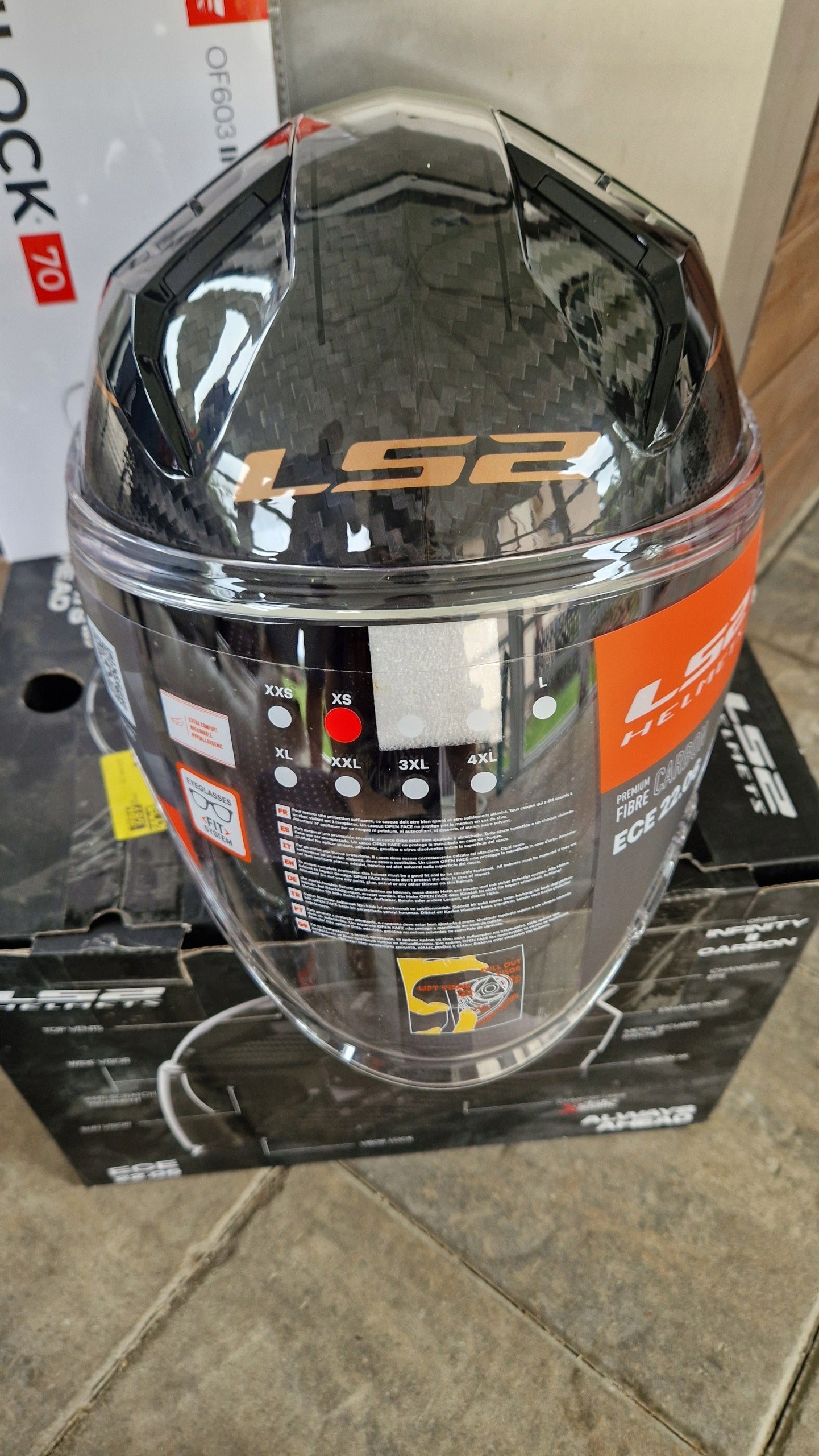 Motorcycle Helmet LS2 ECE2206 Infinity II Matt Carbon XS
