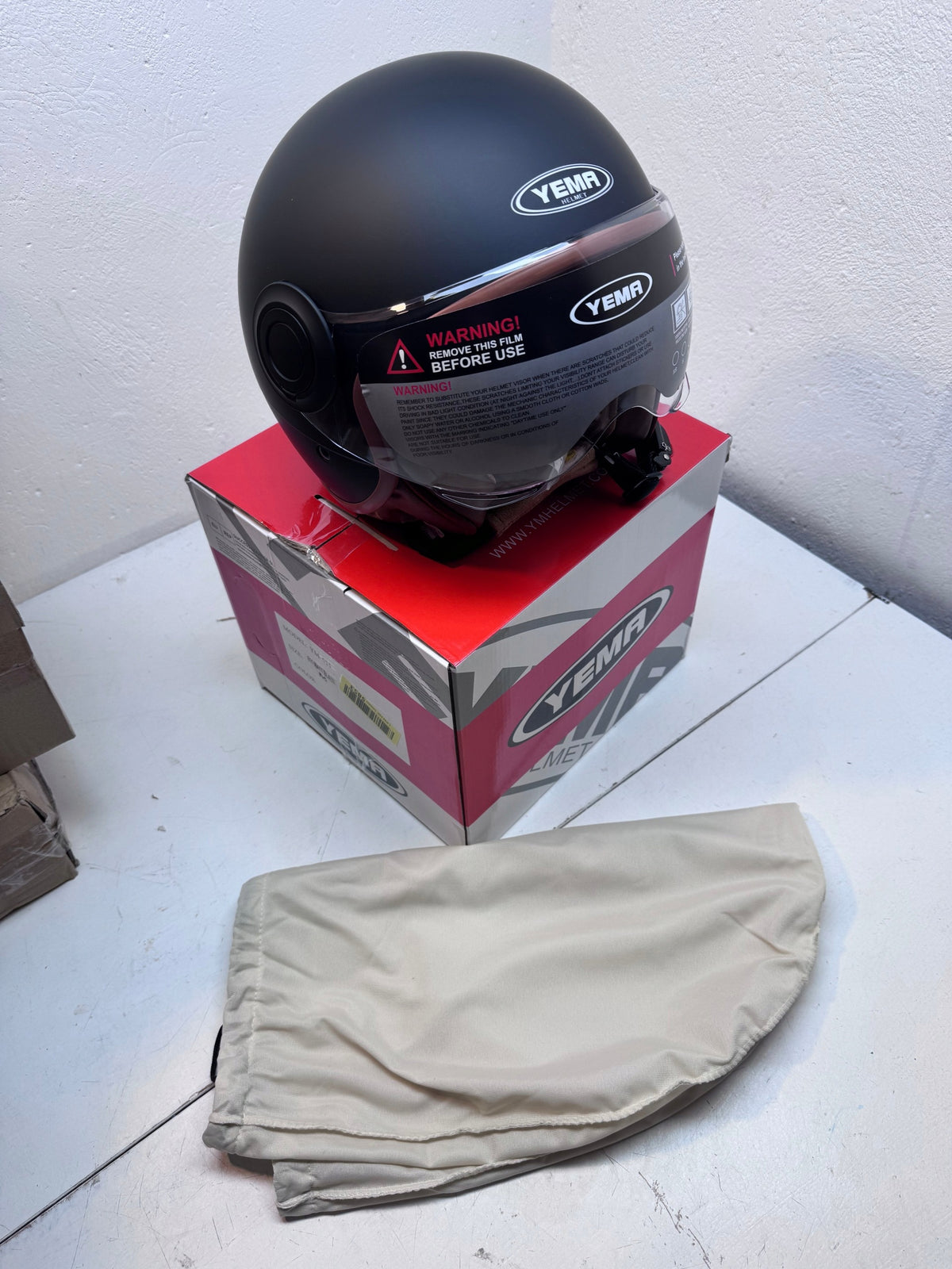 Motorcycle Helmet YEMA Jet Helmet DW-631 SIZE M Manufacturer no brand