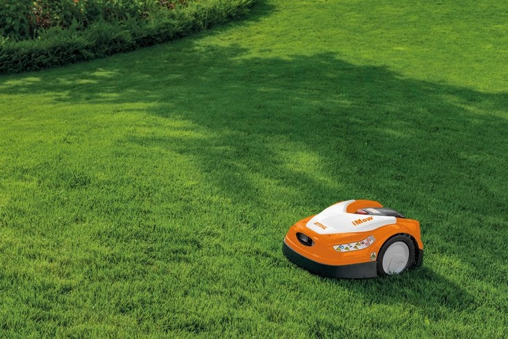 Mowing robot Stihl RMI 422 P cutting width 20 cm Model RMI 422P