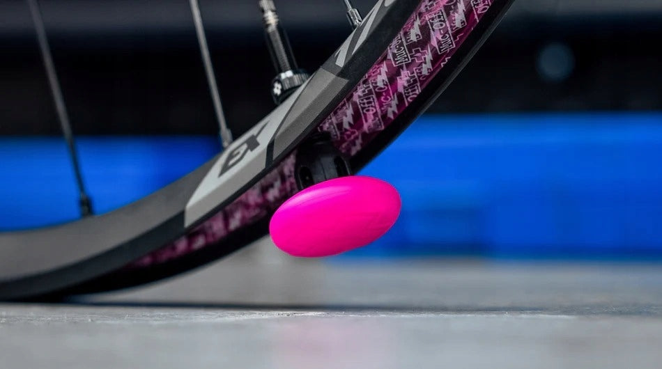 Muc-Off Stealth Tubeless Tag Holder for AirTag For multipurpose