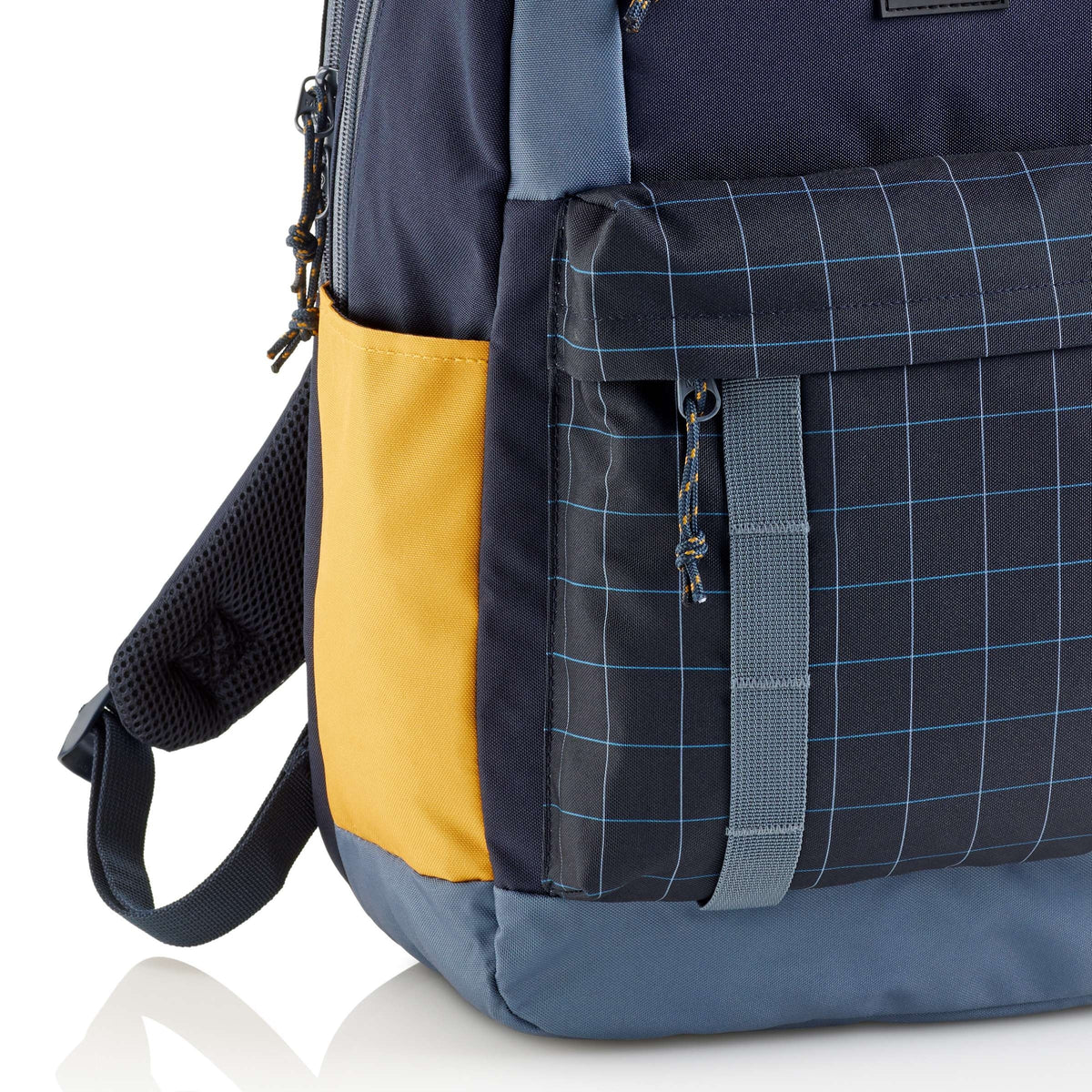 Multi-chamber school backpack Miquelrius black 28 l three-chamber Packaging status original