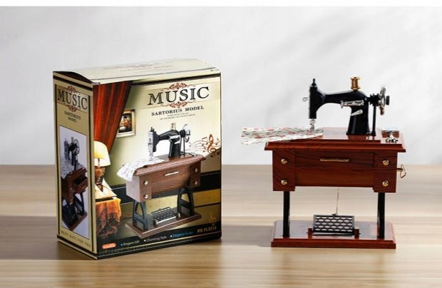 Music Box Mechanical Sewing Machine Winded For Eliza Packaging status original