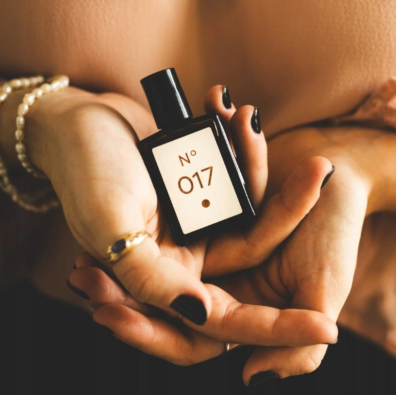N°017-perfumes in oil pink pepper, mandarin, cashmere 15ml Bydgoska WM Packaging status original