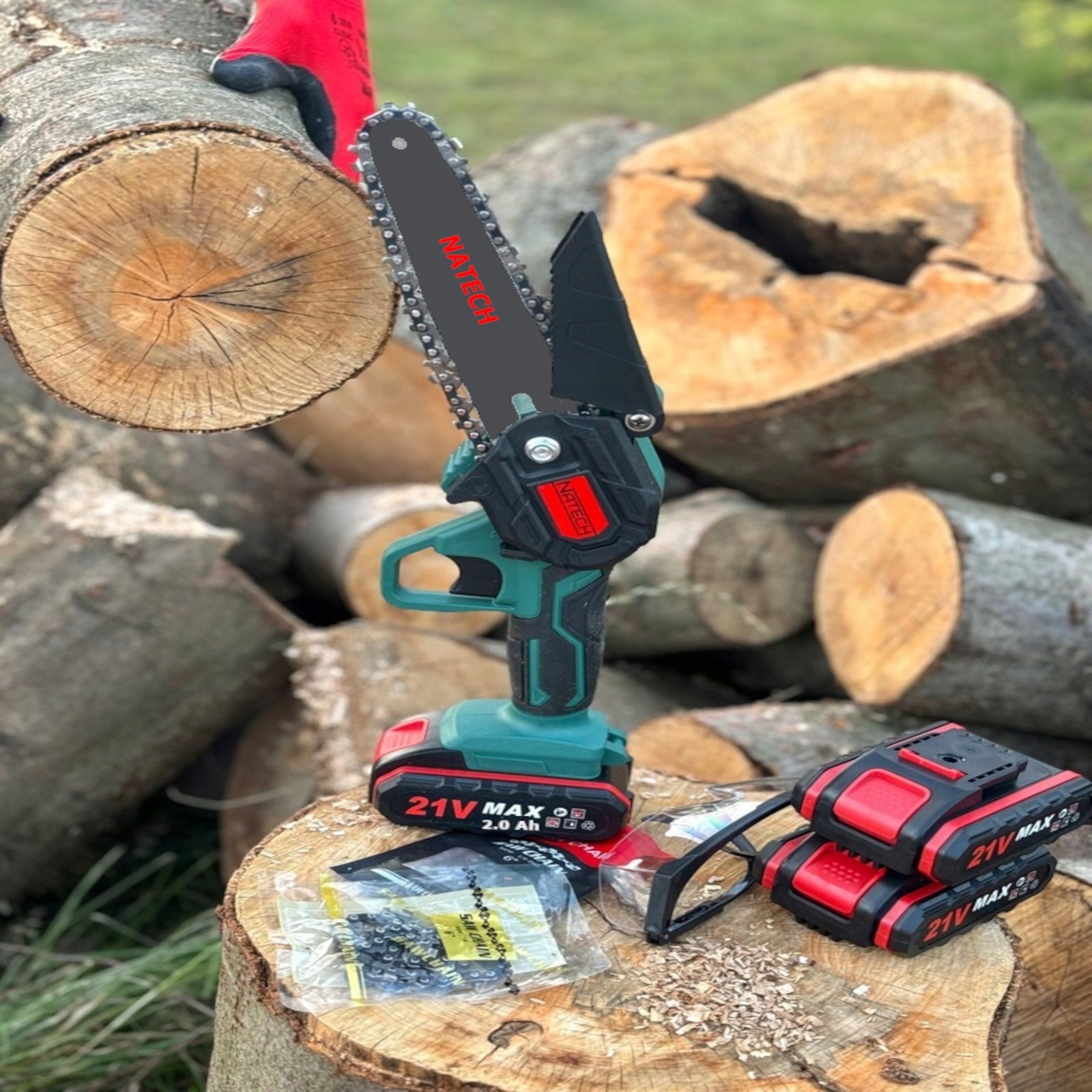 NATECH Cordless Chainsaw 21 V 2×2,0 Ah + 2× Chain 6″ SET Packaging status original