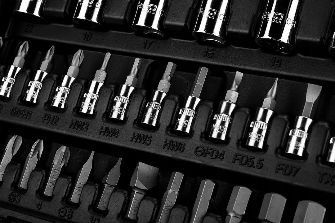 NEO Socket Wrench Set 110 Elements 1/2", 1/4" Professional Suitcase Brand NEO TOOLS
