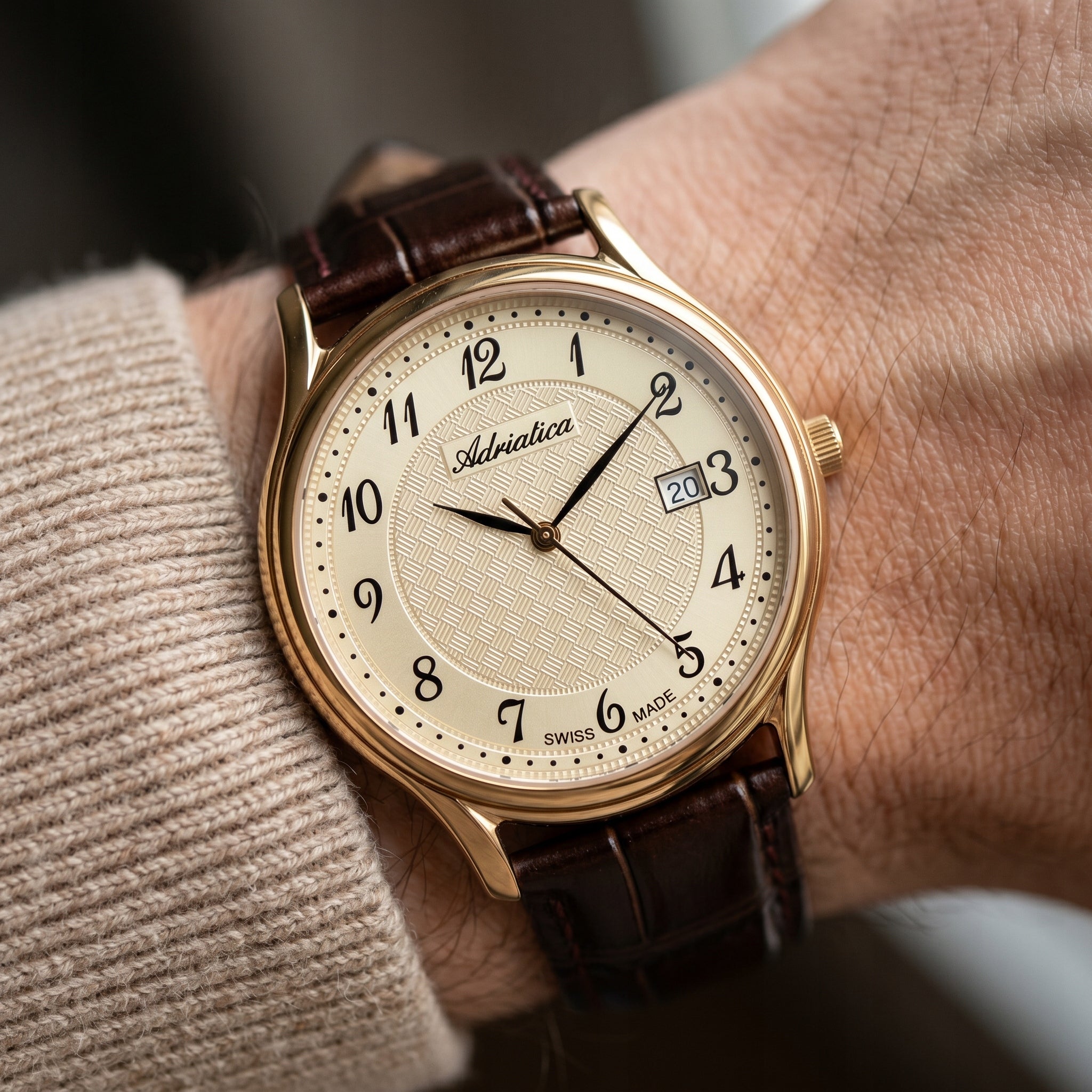 NEW ORIGINAL Men's Watch ADRIATICA A8000.1221Q classic gold Packaging status original