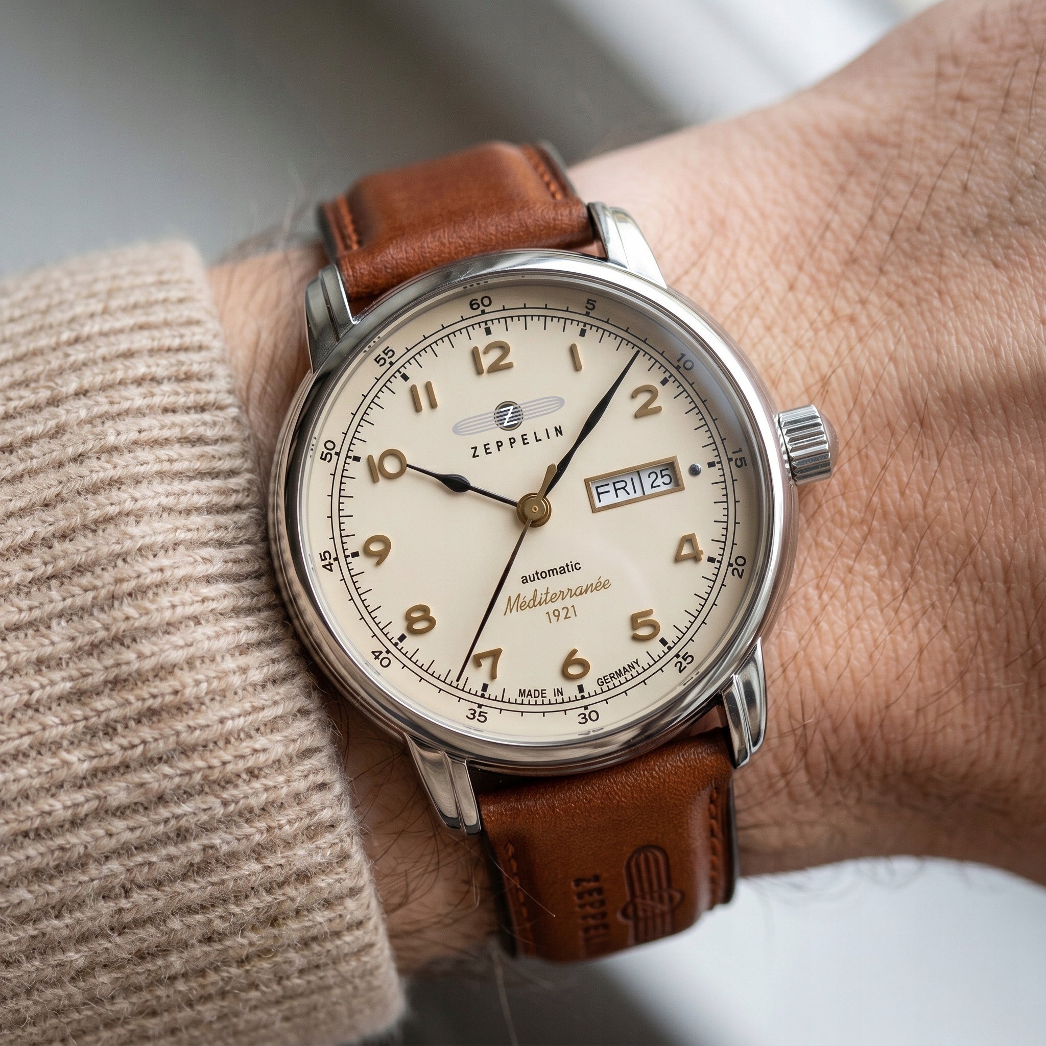 NEW ORIGINAL Men's watch Zeppelin 9664-5 Mediterranee Automatic date Packaging status original