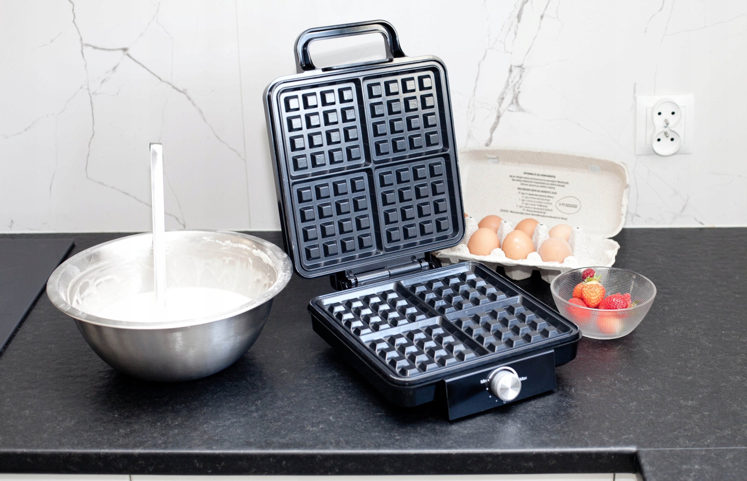 NONSTICK WAFFLE MAKER XXL 4 PERFECT WAFFLES ADJUSTABLE TEMP STRONG 2300W Brand no brand