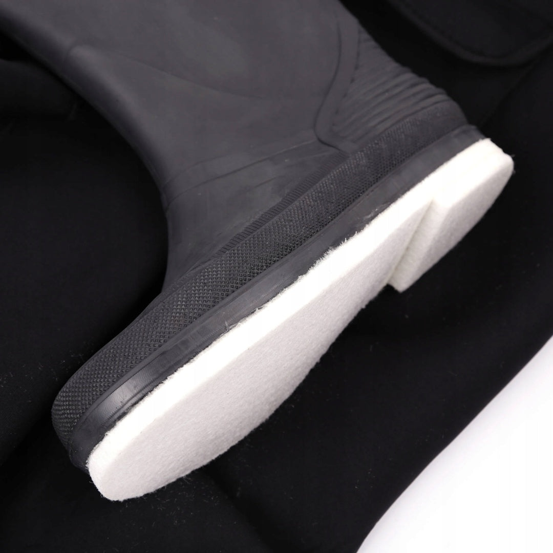 Neoprene Bottoms Abu Garcia with Felt Sole Size 42/43 Manufacturer code 1235901