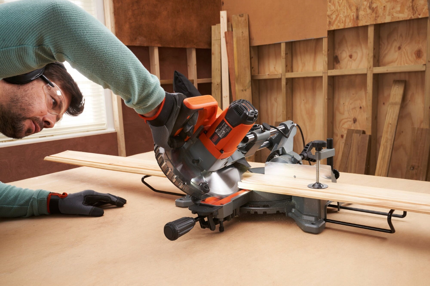 Network Beveler 1500W Disc 216mm Bevel Saw Black Decker BES701 Disc diameter 0 mm