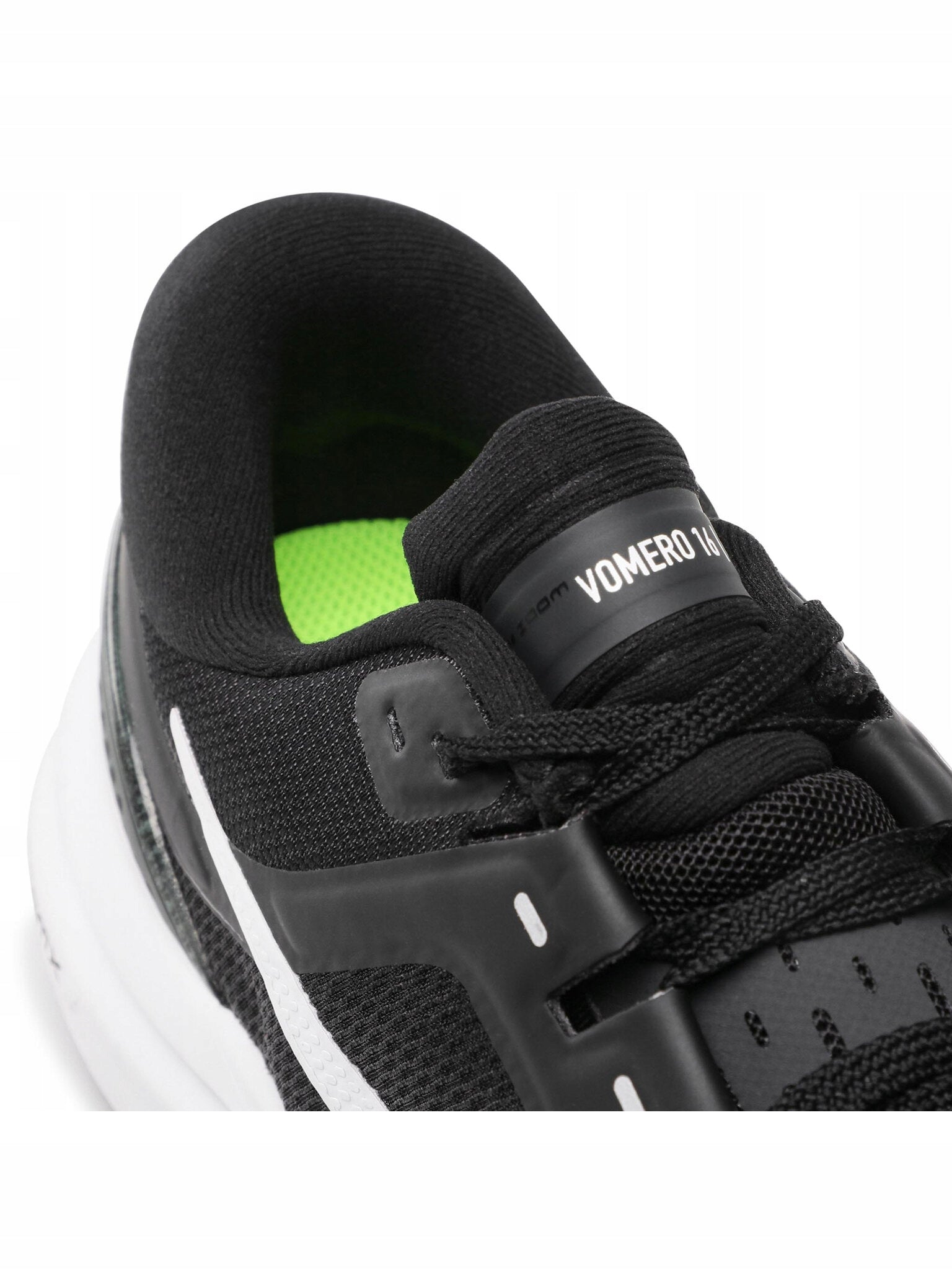 Sportschuhe für Herren Nike Air Zoom Vomero 16 M DA7245001, schwarz 
