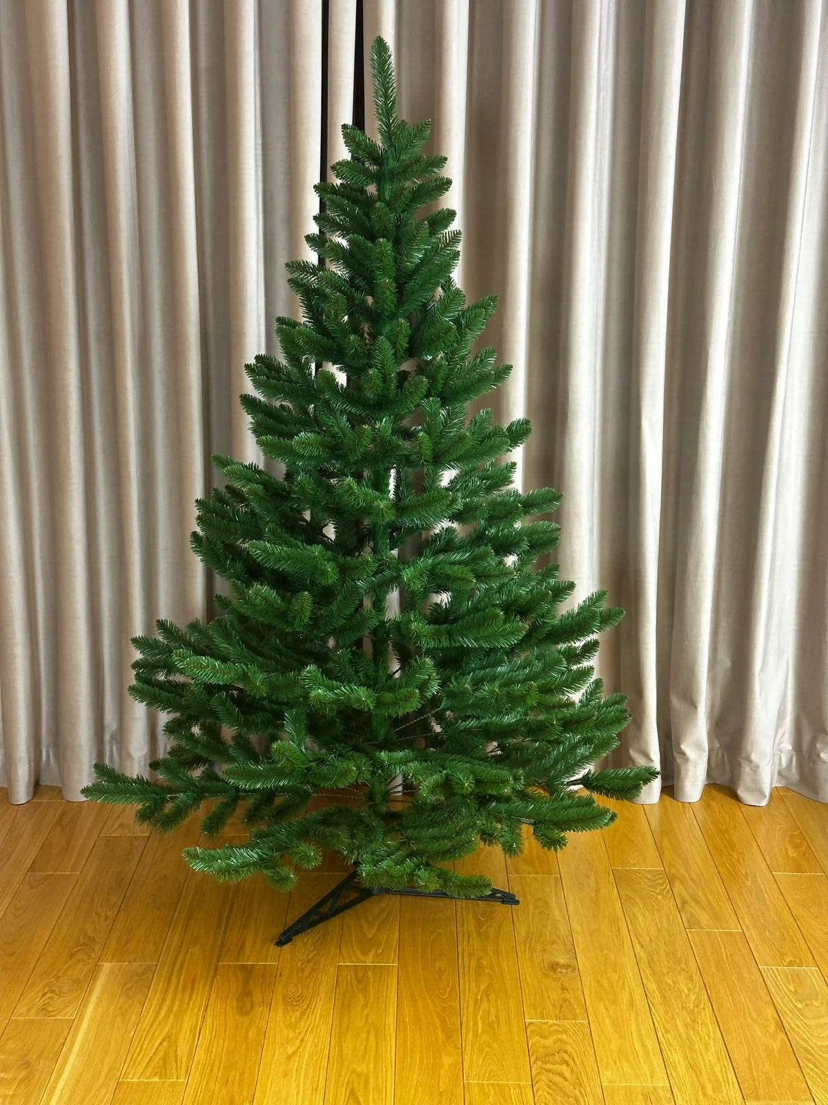 Northern Fir 180 cm PVC - artificial Christmas tree Packaging status original