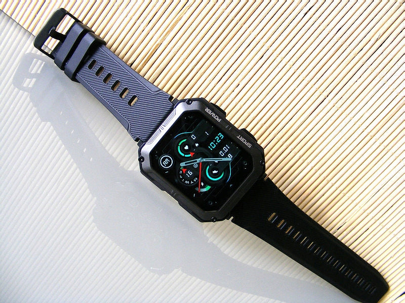 Nowy Smartwatch Wojskowy C20 Professional New (nowy model, komplet) Kind smartwatch