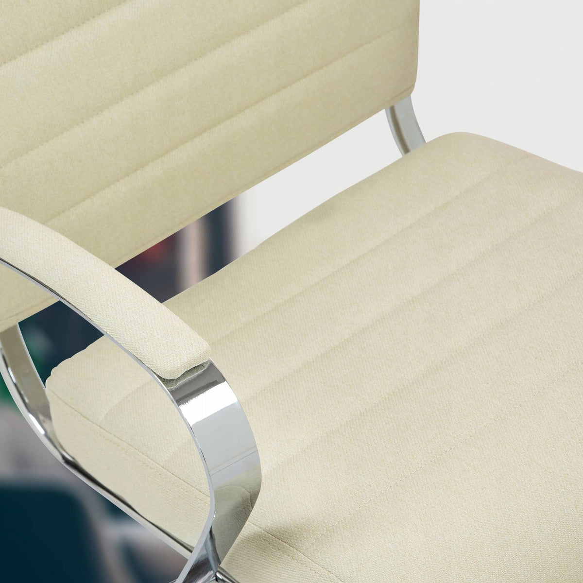 Oakland office chair fabric, cream Packaging status original