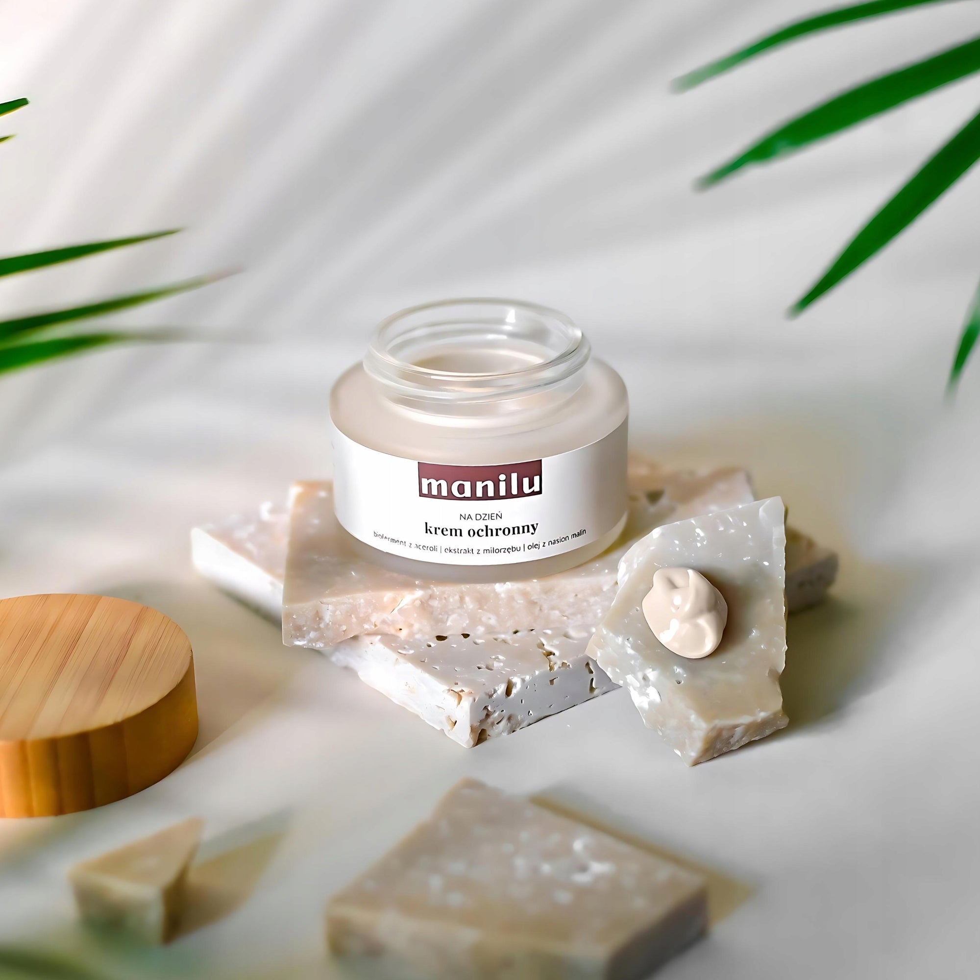 Schützende Tagescreme Manila By Nature, 50 ml 