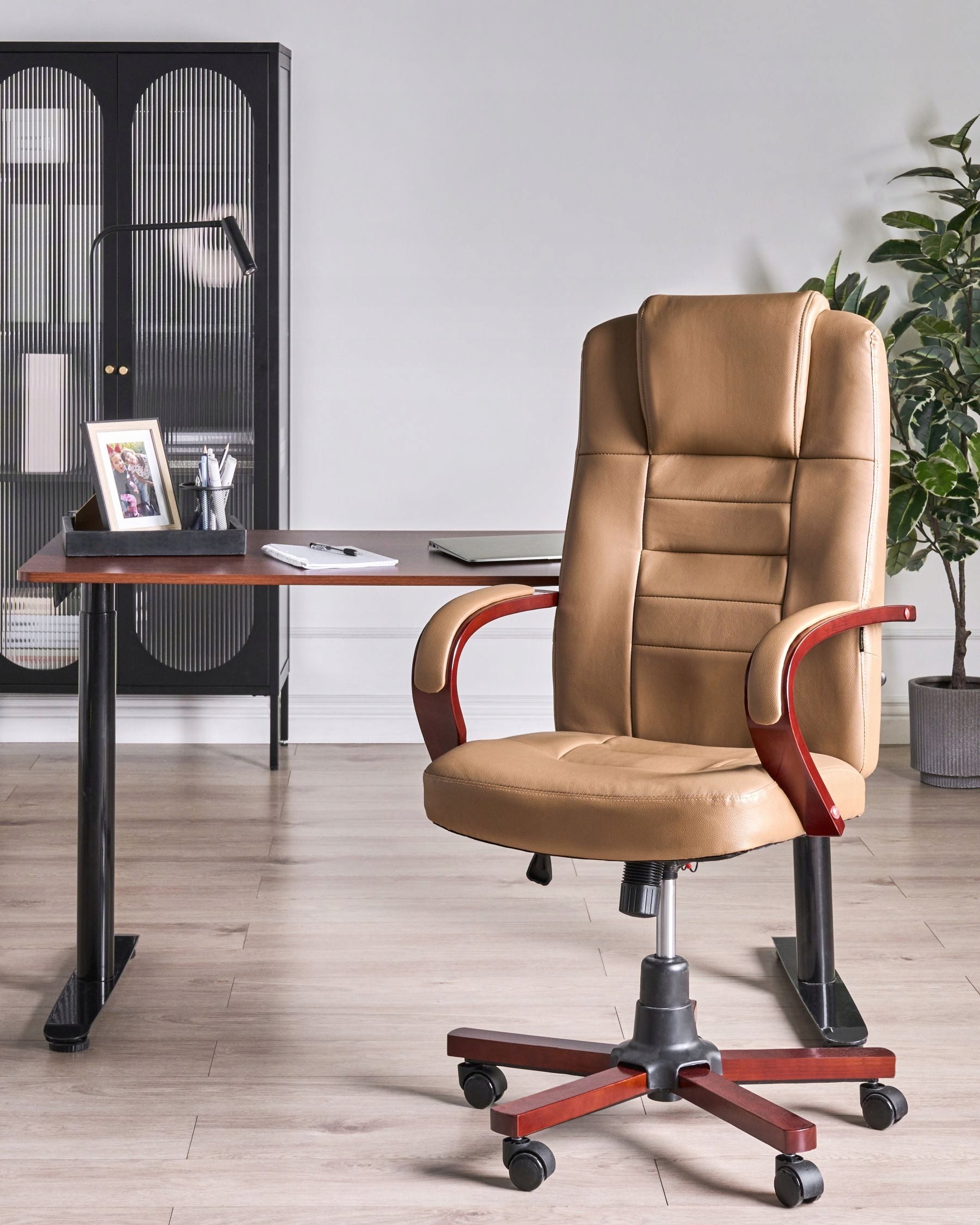 Office chair leather massage light brown Packaging status original