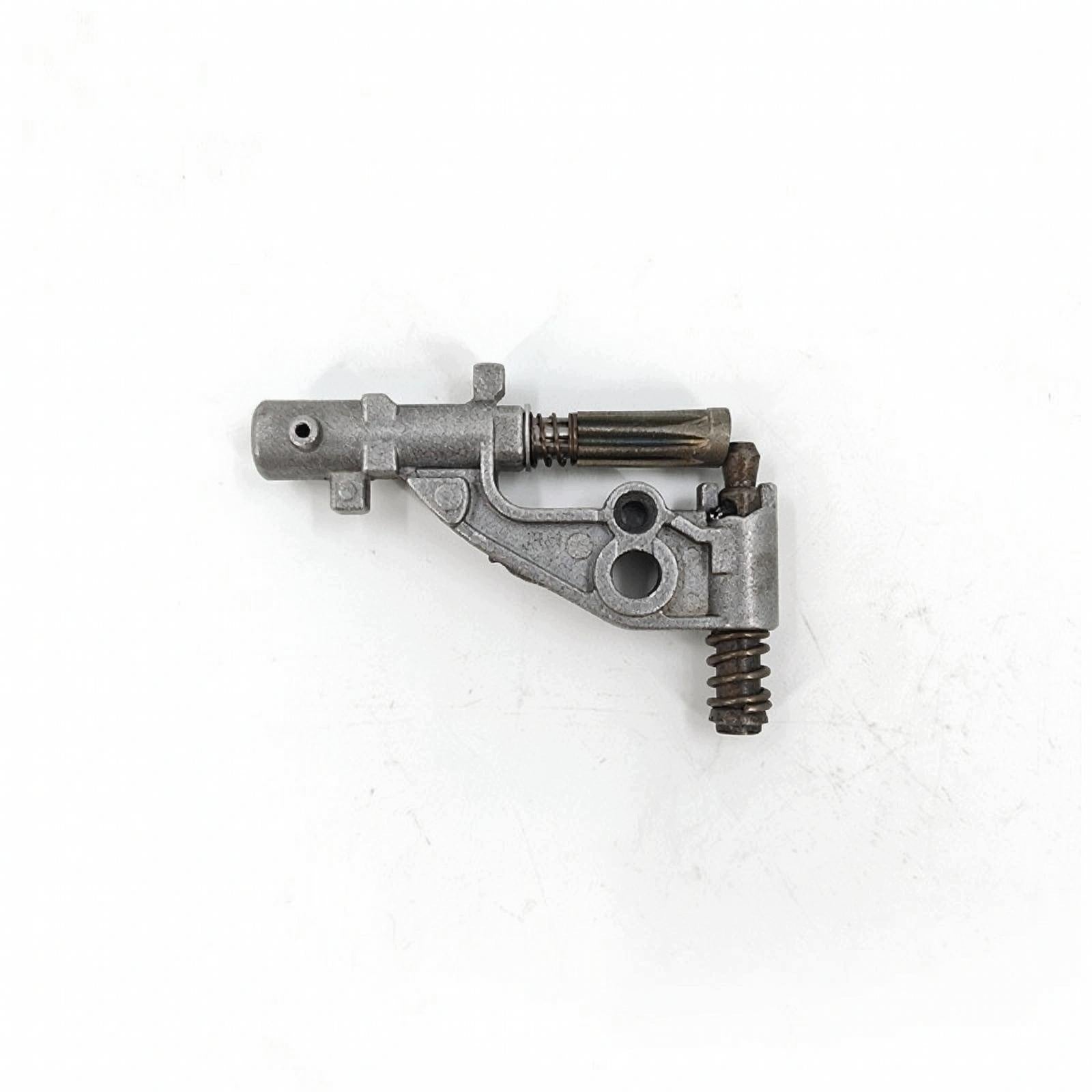 Oil Pump Assembly Compact Woodcutting Tool Oil Pump Superior