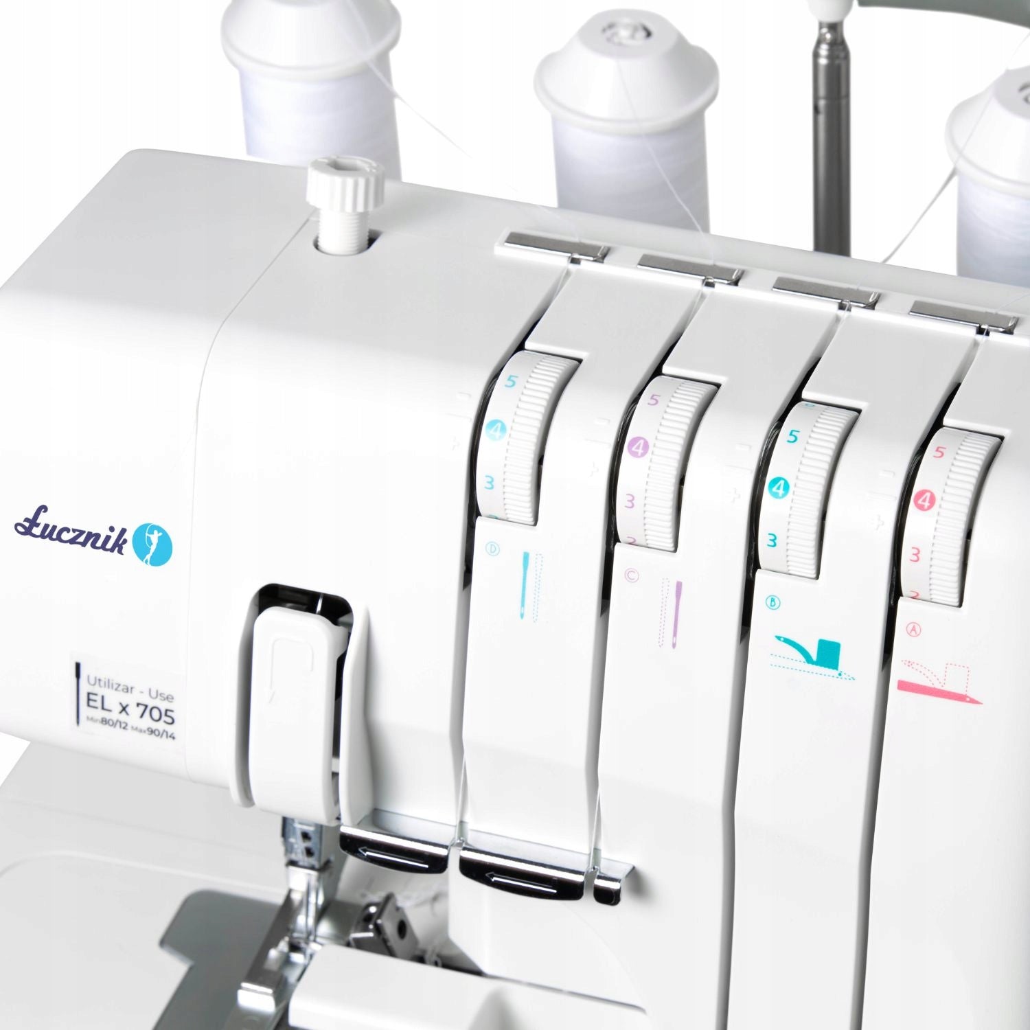Overlock home overlock power 4-thread Łucznik 2023 + additional accessories Model Overlock 2023