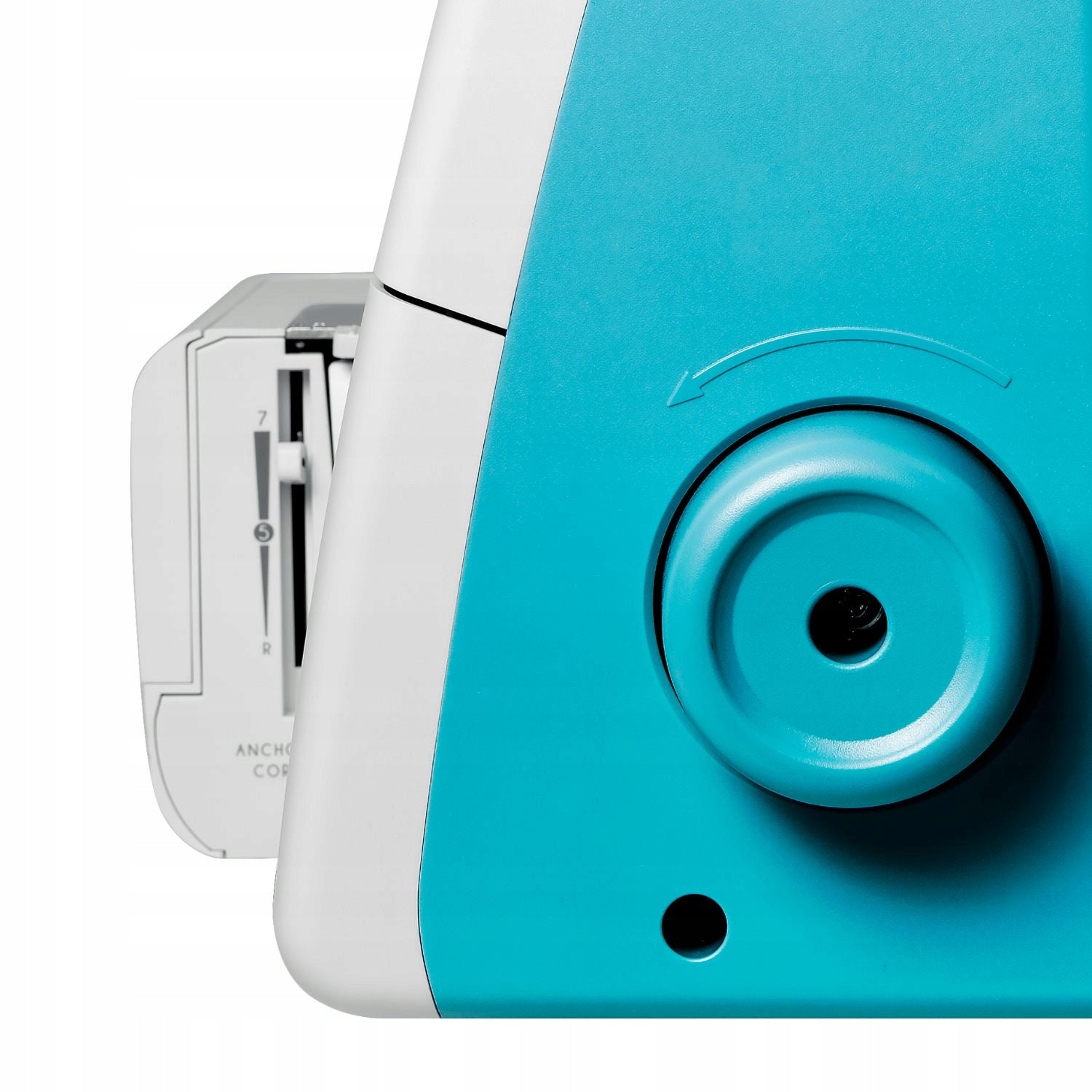Overlock home overlock power 4-thread Łucznik 2023 + additional accessories Number of stitches 12