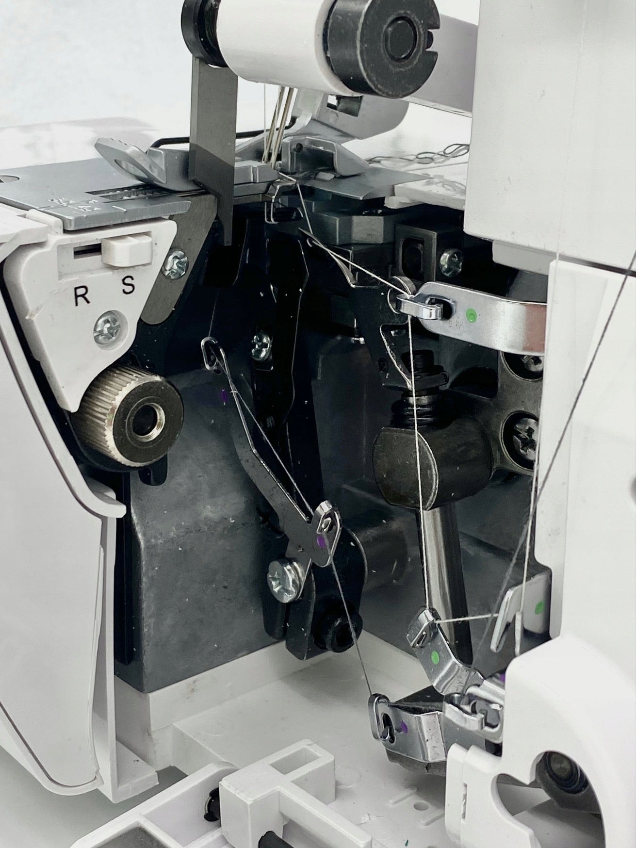 Overlock overlock home sewing machine Minerva SmartLock 350 4-thread Number of stitches 13